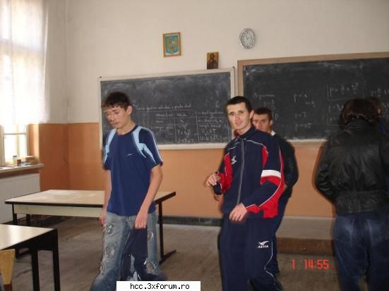 pai...aici este banu' ..noul nostru ma bate ionutz pt k am pus poza asta dar totusi face parte din