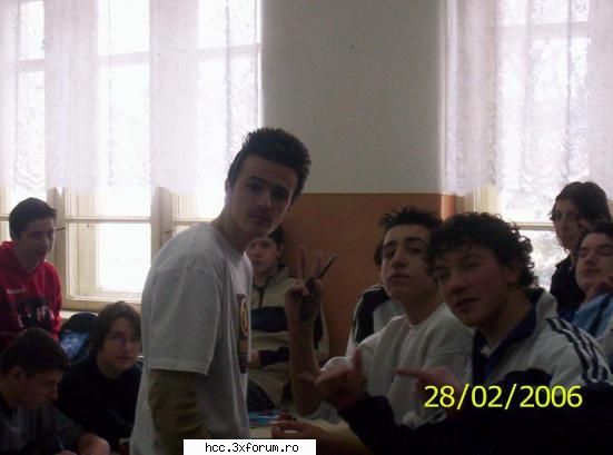 aici...era adunarea generala a o exceptie in estul pozei:d clasa x b